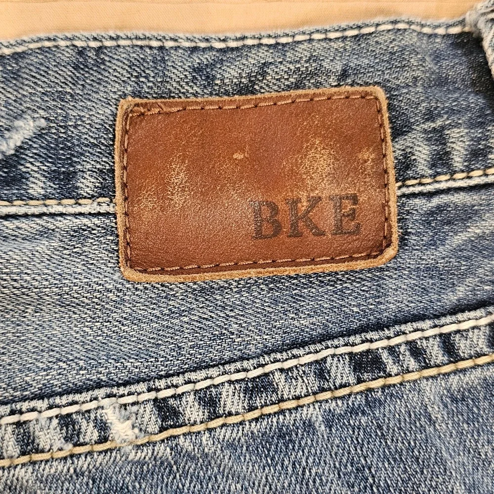 BKE Denim Aiden Straight Distressed Jeans Mens 31L Medium Wash ABM2512
